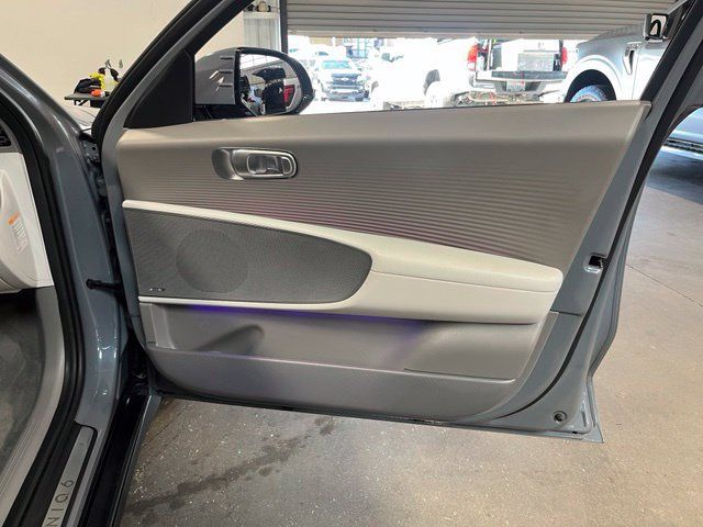 Used 2023 Hyundai Ioniq 6 Limited RWD image 13