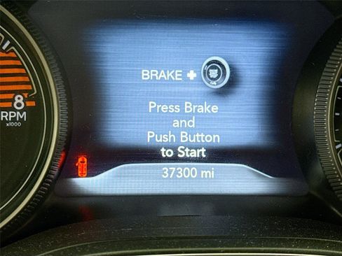 Used 2022 Jeep Cherokee Trailhawk w/ Premium Leather Package image 7