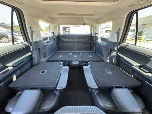 Used 2025 Ford Expedition Platinum AWD/4WD image 45