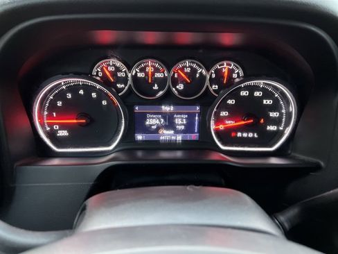 Used 2021 Chevrolet Silverado 1500 LT Trail Boss w/ Convenience Package II image 12