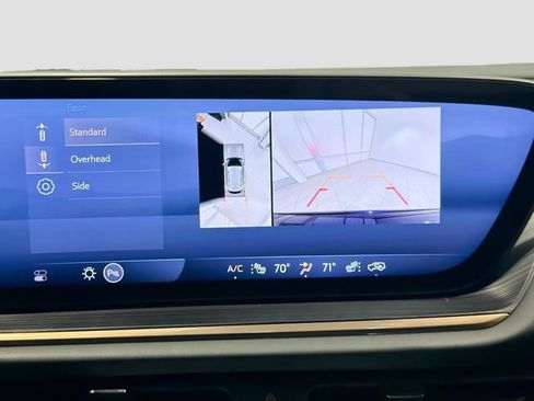 Used 2024 Buick Envision Avenir AWD/4WD image 12