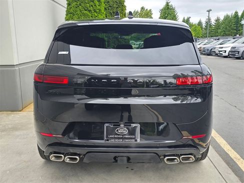 New 2025 Land Rover Range Rover Sport Dynamic SE image 6