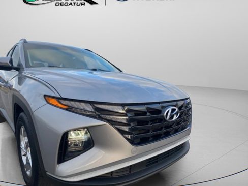 Used 2022 Hyundai Tucson SEL w/ Cargo Package image 2