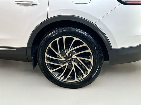 Used 2019 Lincoln Nautilus Reserve w/ Cargo Utility Package image 6