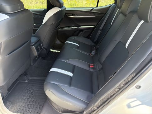 Used 2025 Toyota Camry SE FWD image 20