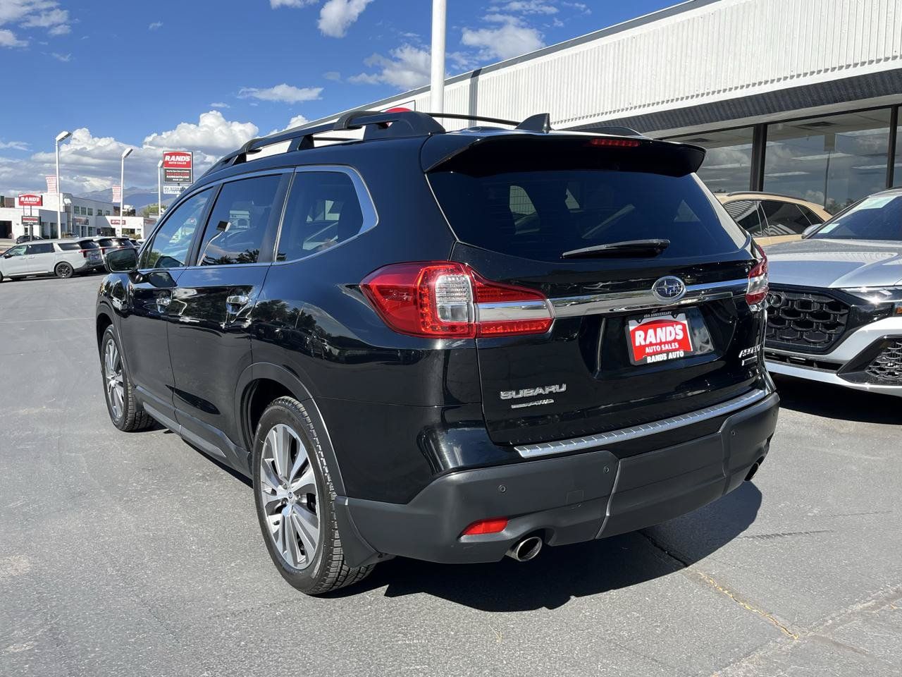 Used 2019 Subaru Ascent Touring w/ Popular Package #3 AWD/4WD image 7