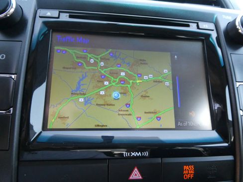 Used 2017 Toyota Camry XSE FWD image 22