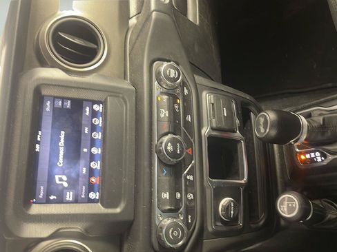 Used 2022 Jeep Wrangler Unlimited Sport AWD/4WD image 57