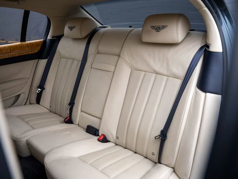 Used 2013 Bentley Flying Spur Flying Spur image 17