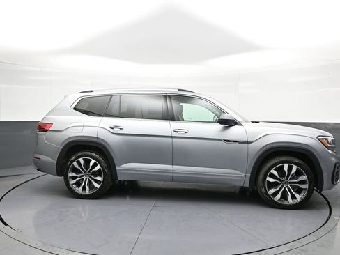 Used 2023 Volkswagen Atlas SEL Premium AWD/4WD image 5