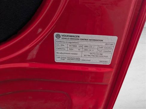 Used 2017 Volkswagen Golf Wolfsburg Edition image 20