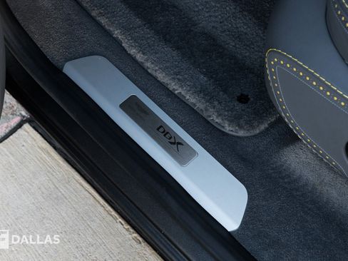 Used 2021 Aston Martin DBX image 21