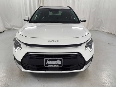 New 2026 Kia Niro EX FWD image 8