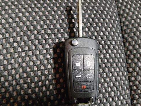 Used 2016 Chevrolet Equinox LT w/ Convenience Package image 32