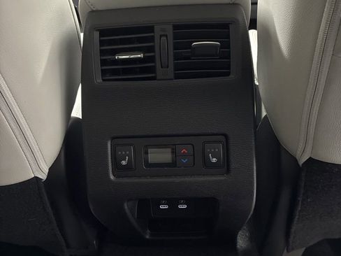 Used 2025 Mitsubishi Outlander SEL AWD/4WD image 31