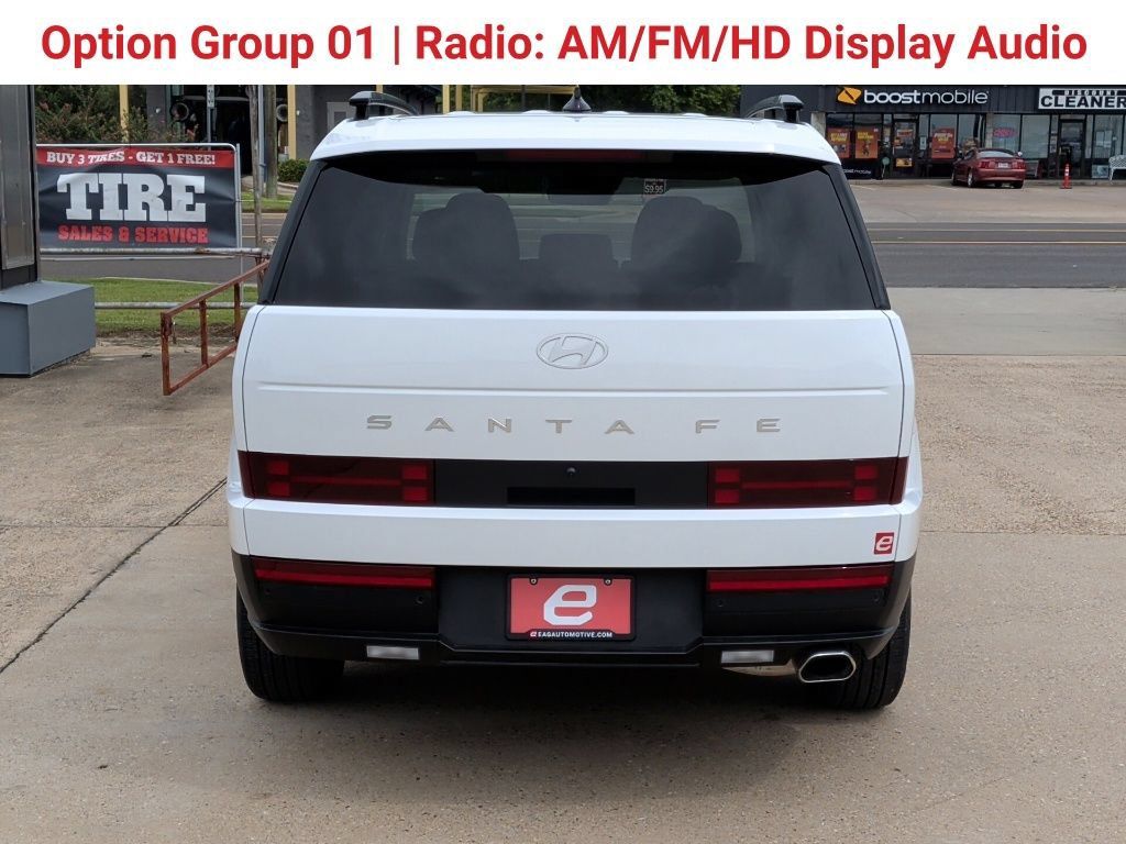 Used 2026 Hyundai Santa Fe SEL FWD image 7