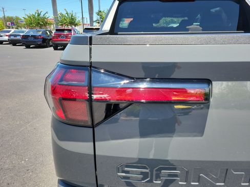 Used 2023 Hyundai Santa Cruz SEL AWD/4WD image 10