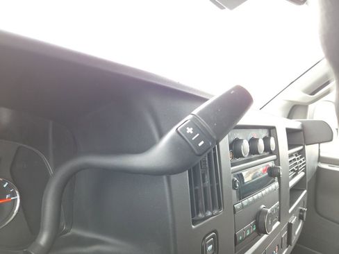 Used 2020 Chevrolet Express 3500 LT w/ LT Preferred Equipment Group image 19