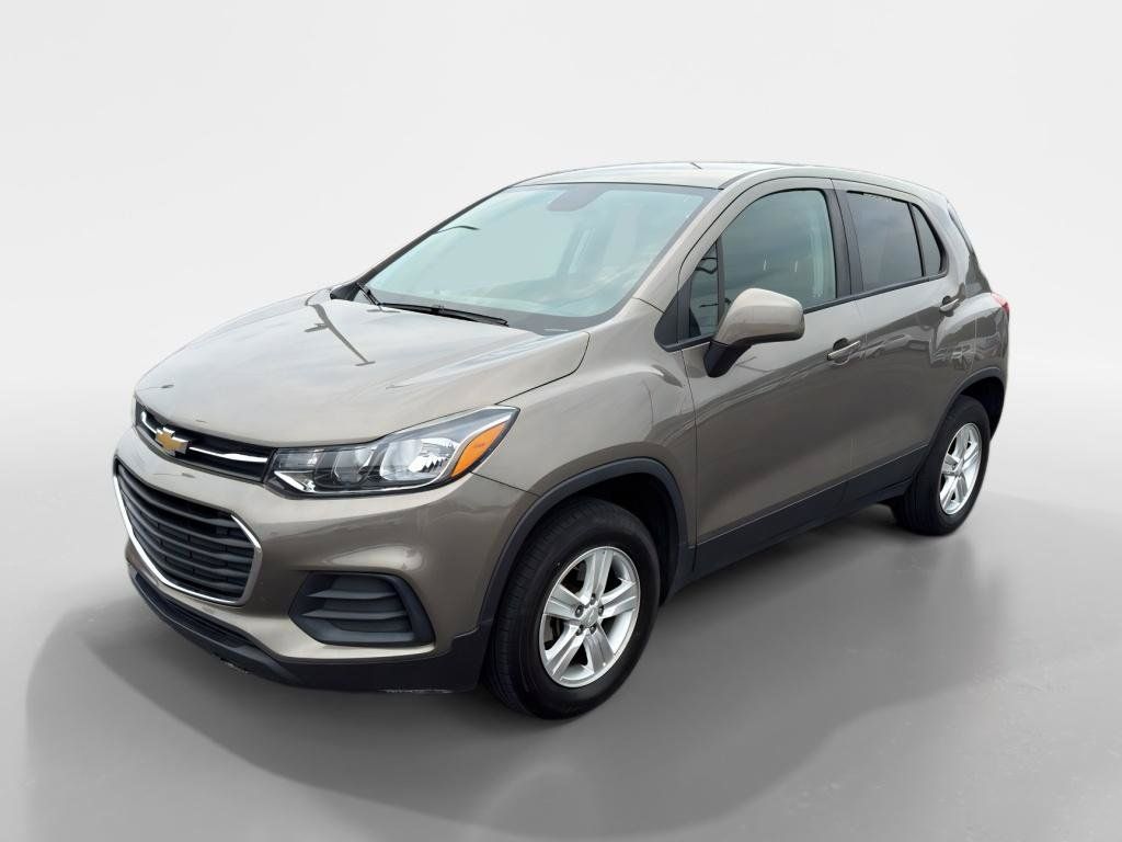 Used 2022 Chevrolet Trax LS w/ Tint and Cruise Package AWD/4WD image 1