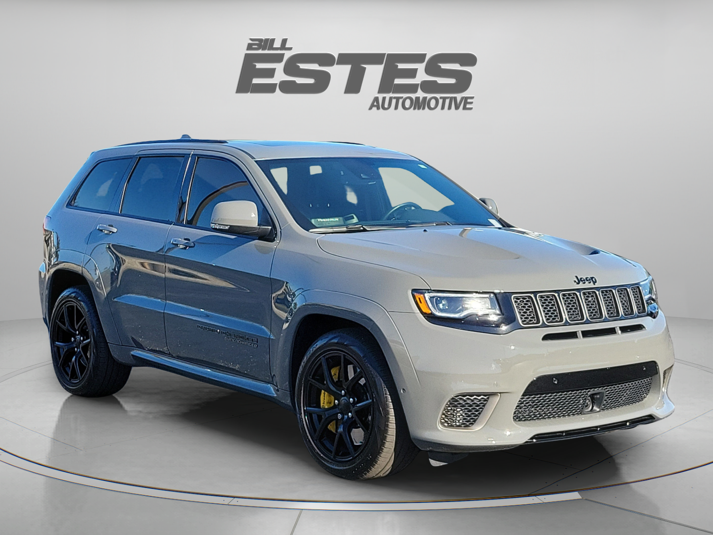 Used 2021 Jeep Grand Cherokee Trackhawk AWD/4WD image 5
