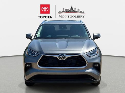 New 2026 Toyota Highlander Limited AWD/4WD image 8