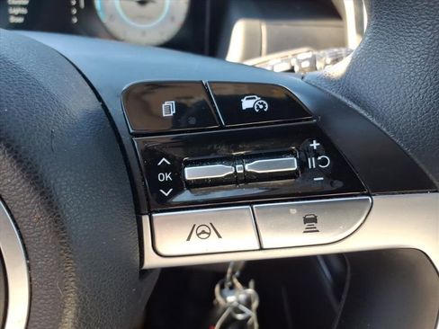 Used 2024 Hyundai Tucson SE image 19