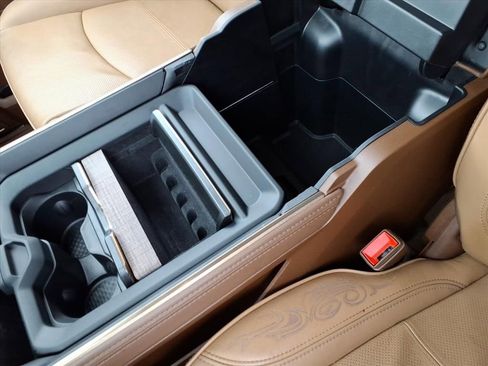 Used 2024 RAM 3500 Limited image 32