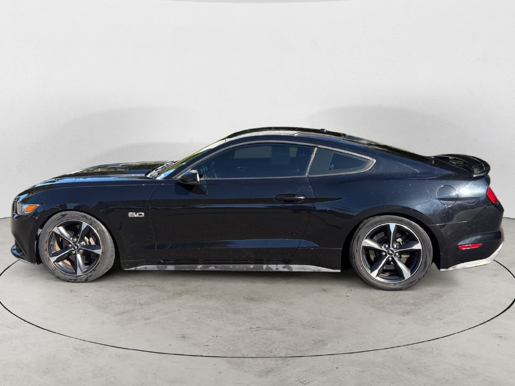 Used 2016 Ford Mustang GT Premium w/ Equipment Group 401A RWD image 8