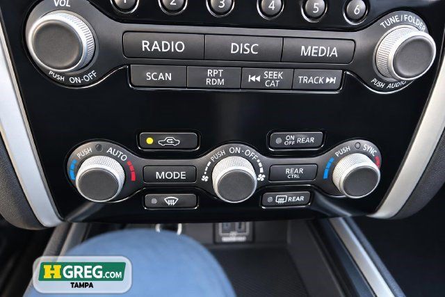 Used 2019 Nissan Pathfinder S FWD image 12