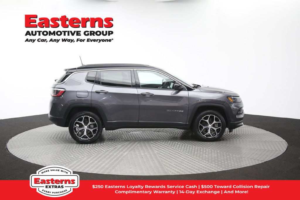 Used 2024 Jeep Compass Limited AWD/4WD image 46