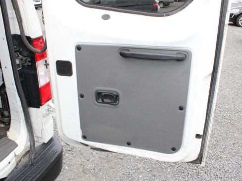 Used 2021 Nissan NV 1500 S image 22