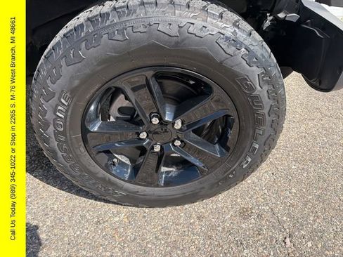 Used 2021 Jeep Wrangler Unlimited Sahara AWD/4WD image 2