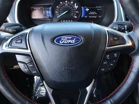 Used 2021 Ford Edge ST-Line image 20