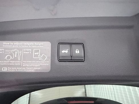 Certified 2023 INFINITI QX50 Luxe FWD image 35
