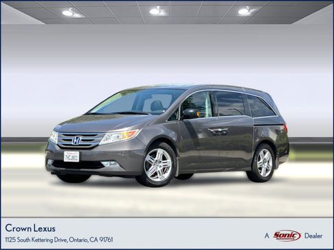 Used 2013 Honda Odyssey Touring image 1