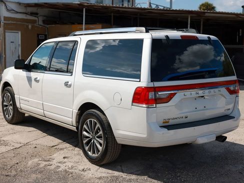 Used 2015 Lincoln Navigator L 2WD image 4