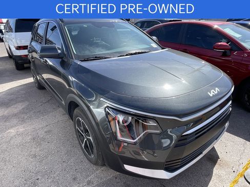 Certified 2025 Kia Niro LX FWD image 2