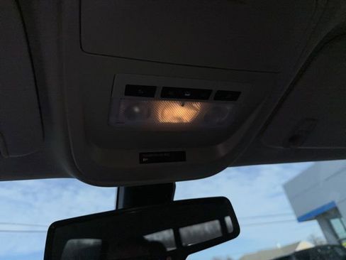 Used 2018 GMC Canyon SLE image 50