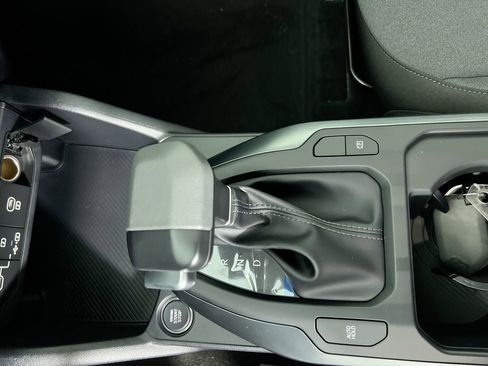 New 2025 Kia K4 LXS image 23