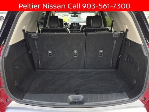 Certified 2025 Nissan Pathfinder SL w/ SL Premium Package FWD image 9