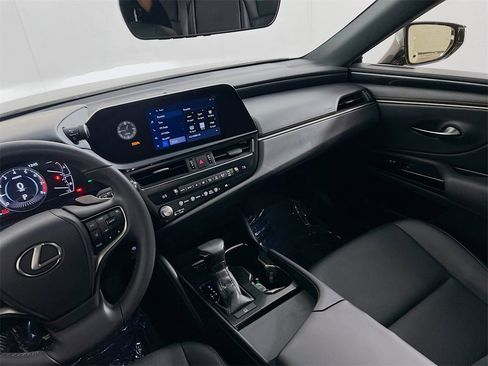 Used 2023 Lexus ES 350 image 21