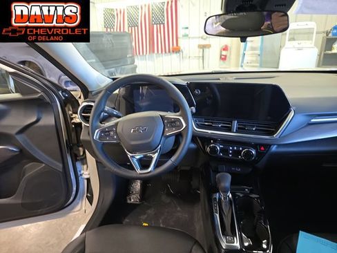 New 2026 Chevrolet Trax ACTIV w/ Driver Confidence Package FWD image 21