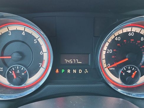 Used 2018 Dodge Grand Caravan SXT w/ Blacktop Package image 26