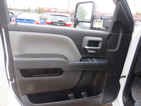 Used 2019 Chevrolet Silverado 3500 W/T w/ WT Convenience Package image 10