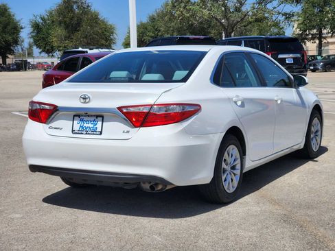 Used 2015 Toyota Camry LE FWD image 6