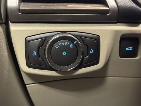 Used 2020 Ford Fusion SEL image 24