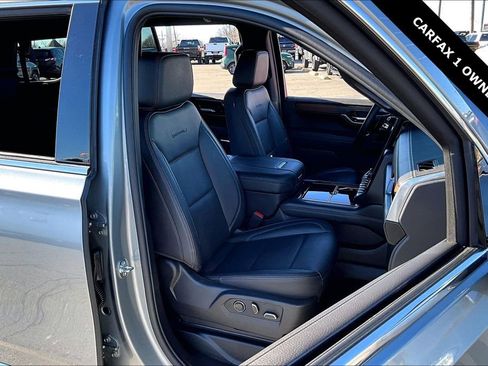Used 2025 GMC Yukon Denali image 28