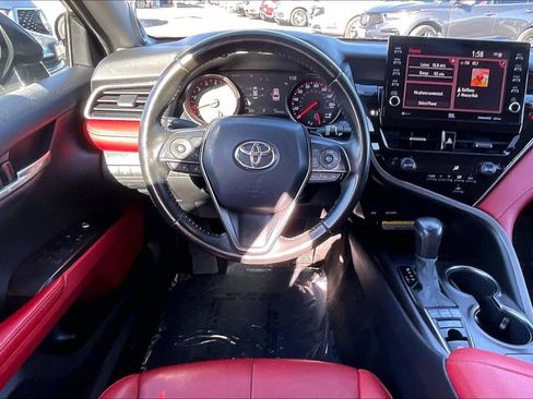 Used 2021 Toyota Camry XSE image 5