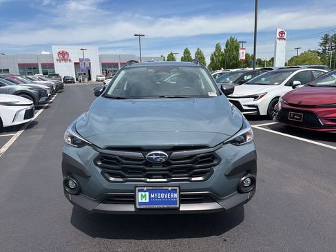 Used 2025 Subaru Crosstrek 2.5i Premium AWD/4WD image 2