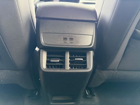 Used 2025 Chevrolet Equinox LT image 23